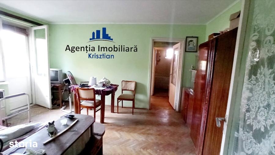 Apartament cu 2 camere semidecomandat în Micro 14