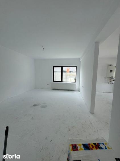 Casă cu 4 camere cu Teren 452 Mp în Central
