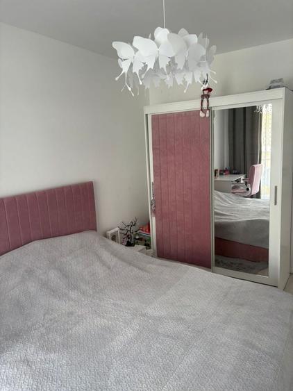 Apartament cu 2 camere semidecomandat în Florești