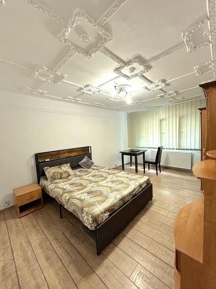 Apartament 3 camere, decomandat, centrala, zona Lipovei - 1