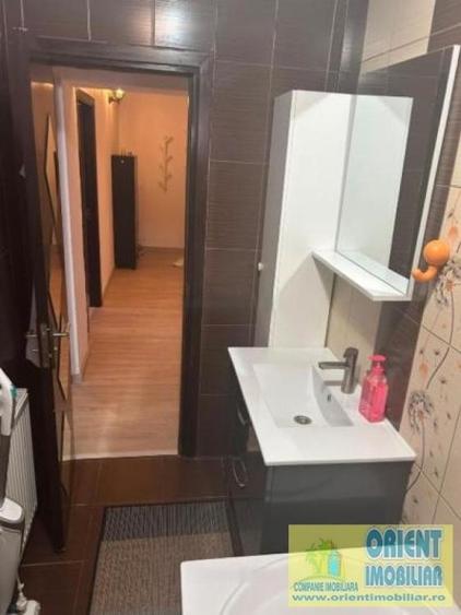 Apartament cu 2 camere decomandat în Energia