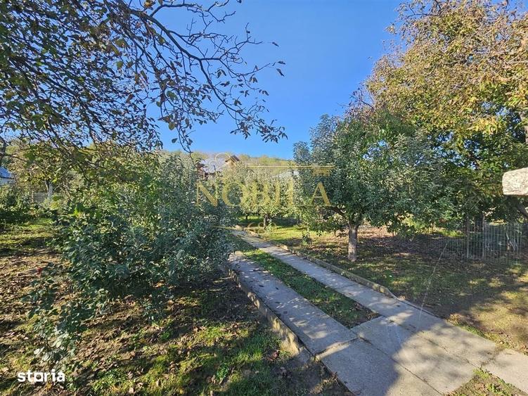 Casă cu 4 camere în Borzești