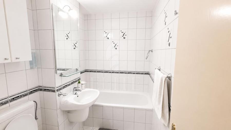 Apartament cu 4 camere decomandat în Zorilor