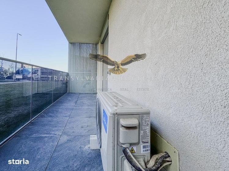 Apartament cu 2 camere semidecomandat, mobilat în Bulgaria