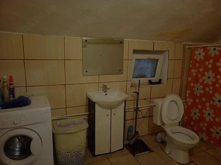 Casă cu 3 camere cu Teren 500 Mp în Central