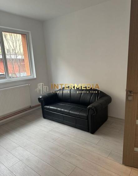 Apartament cu 2 camere semidecomandat, mobilat în Central