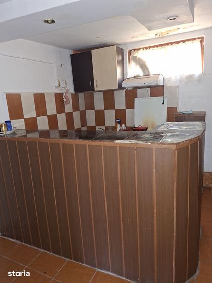 Casă cu 3 camere cu Teren 3000 Mp în Vârvor
