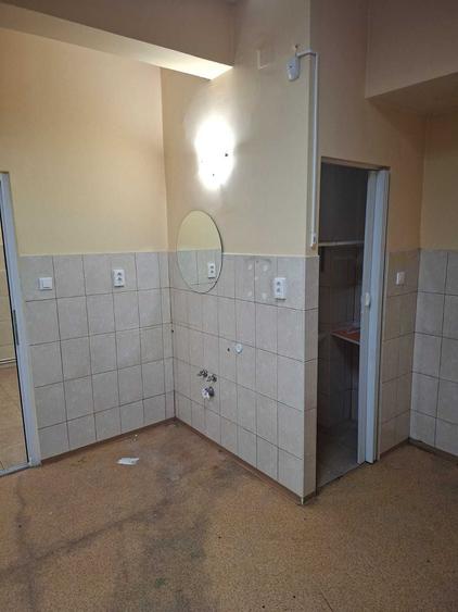 Spațiu comercial, de 80 mp, în Central