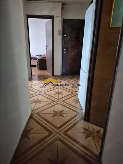 Apartament cu 3 camere decomandat în Apărătorii Patriei