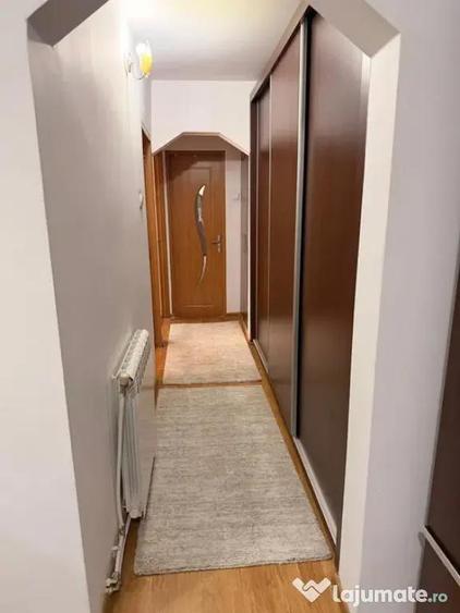 Apartament cu 3 camere decomandat în Obcini