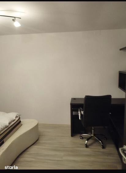 Apartament cu 4 camere în Central