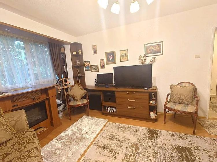 Apartament cu 2 camere decomandat în Cotroceni