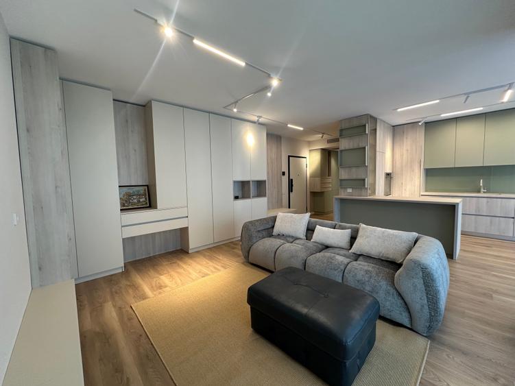 Apartament cu 2 camere decomandat în Moșilor