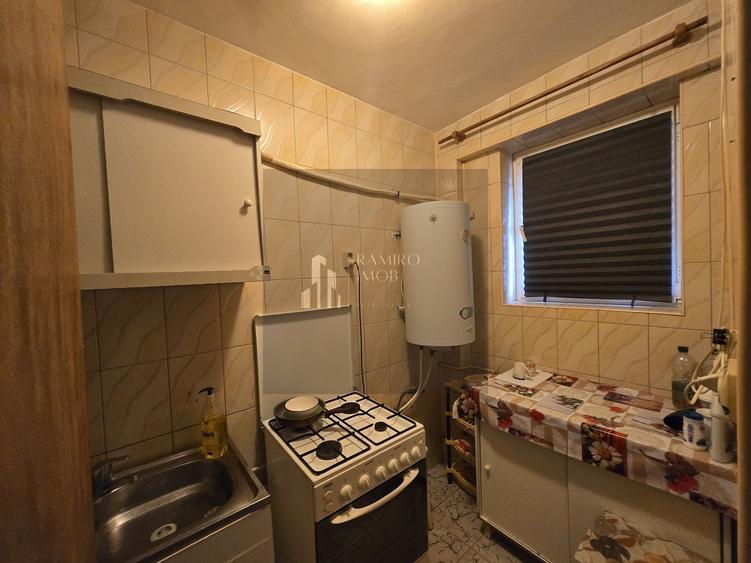 Garsonieră decomandată, mobilată în Vitan