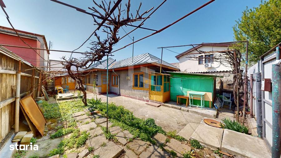 Casă cu 3 camere cu Teren 200 Mp în Central