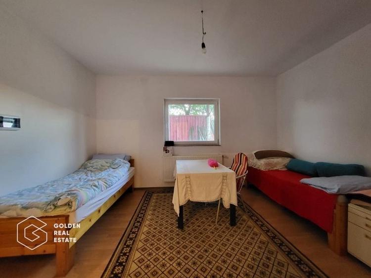Casă individuală cu 6 camere cu Canalizare în Central