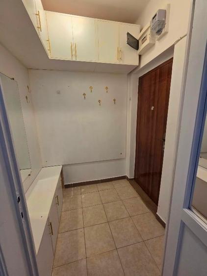 Apartament cu 2 camere semidecomandat, mobilat în Nerva Traian
