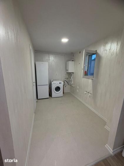 Apartament cu 3 camere decomandat în Ștefăneștii de Jos