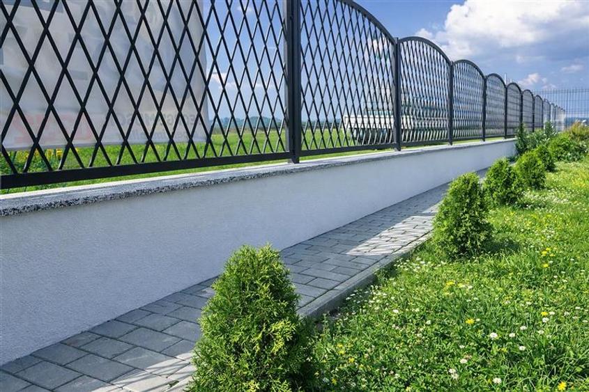 Teren Construcții intravilan de 801 mp, în Exterior Est