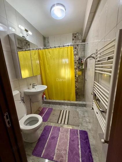 Casă cu 3 camere cu Teren 456 Mp în 1 Decembrie