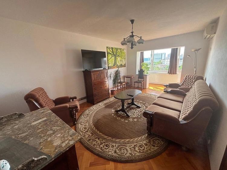 Apartament cu 3 camere decomandat în Aradului
