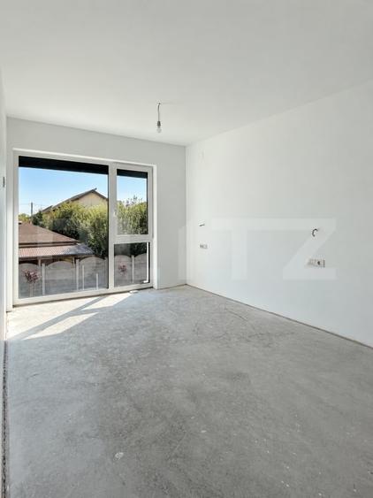 Duplex cu 5 camere cu Canalizare în Dumbrăvița