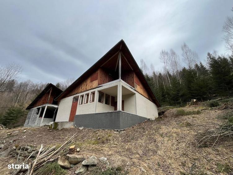 Casă cu 4 camere în Câmpu lui Neag