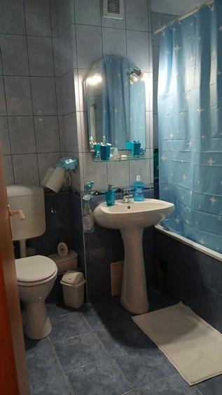 Garsonieră decomandată în Plopilor