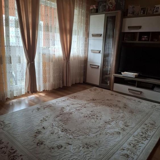 Vand apartament 3 camere - 1