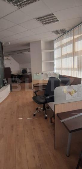 Spațiu comercial, de 210 mp, în George Enescu