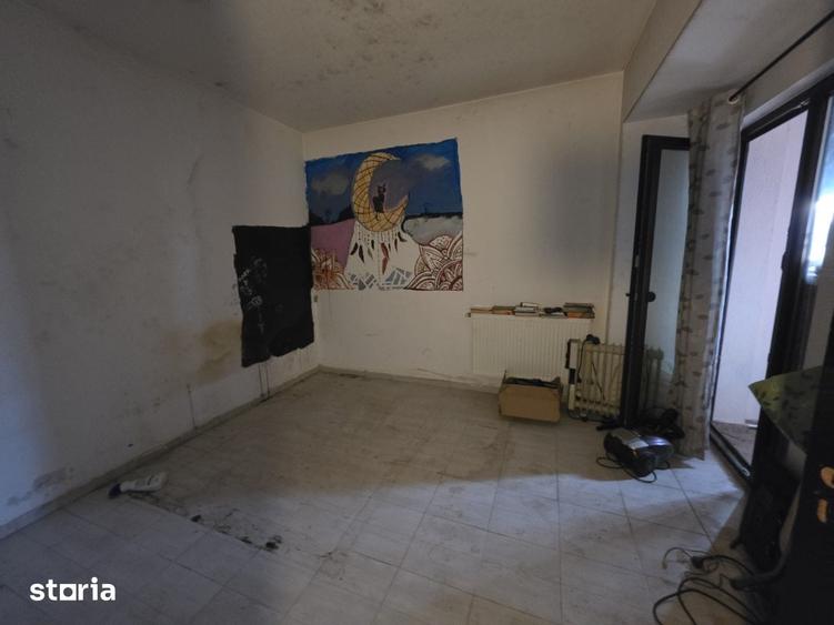 Apartament cu 2 camere decomandat în Ozana