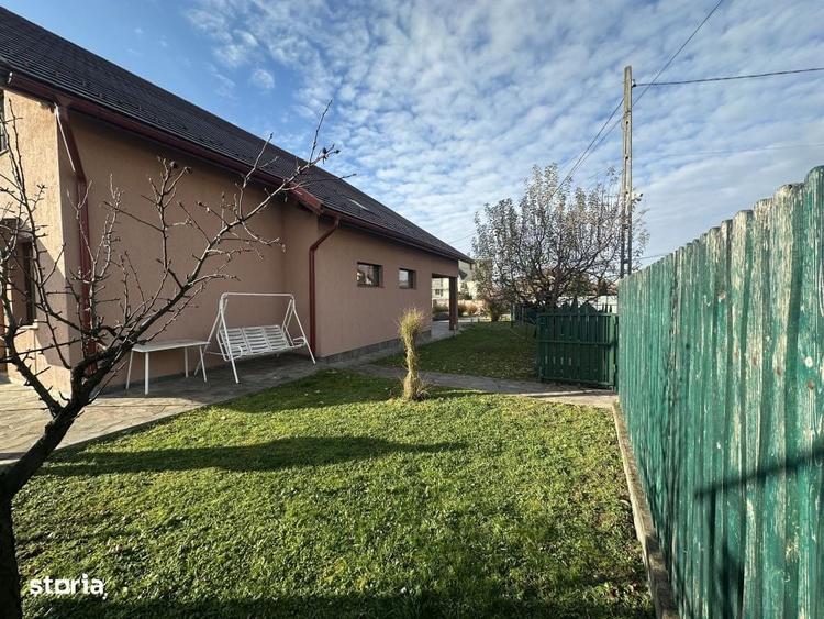 Casă cu 4 camere în Independenței