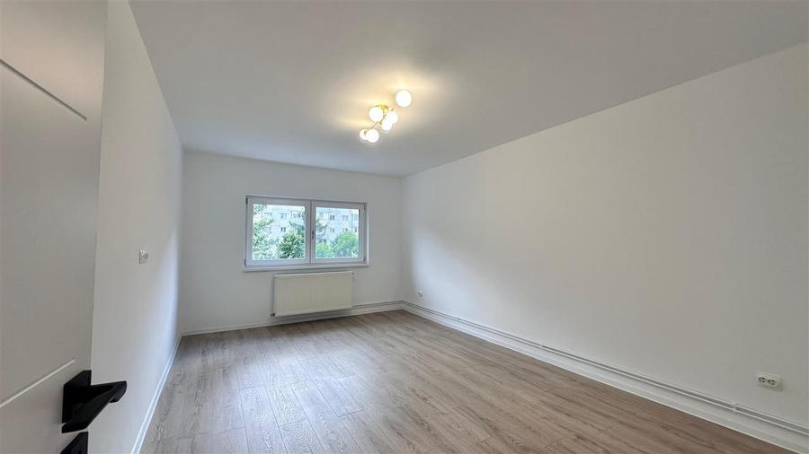 Apartament cu 2 camere decomandat în Răcădău