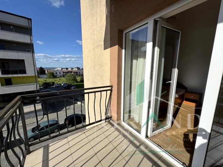 Apartament cu 2 camere semidecomandat, mobilat în Calea Turzii