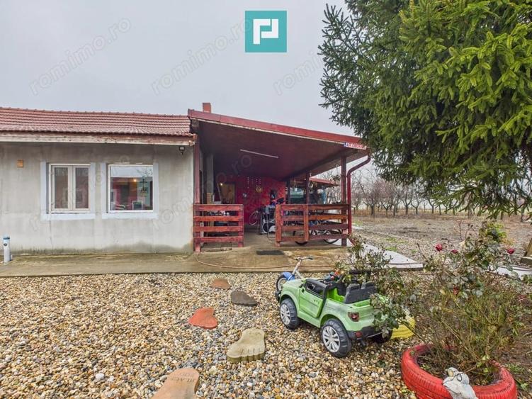 Casă cu 4 camere cu Teren 2812 Mp în Iratoșu