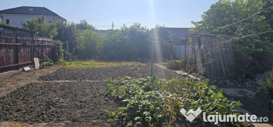 Casă cu 3 camere cu Teren 748 Mp în Palazu Mare