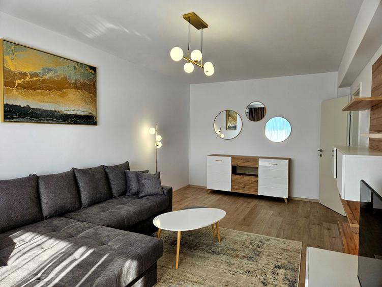 Apartament cu 2 camere decomandat în Noua