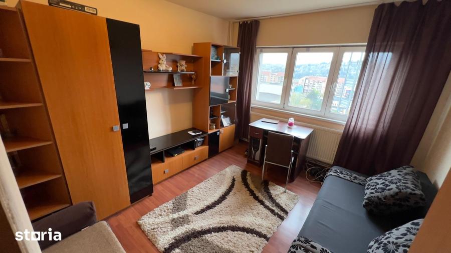 Apartament cu 2 camere decomandat în Petros