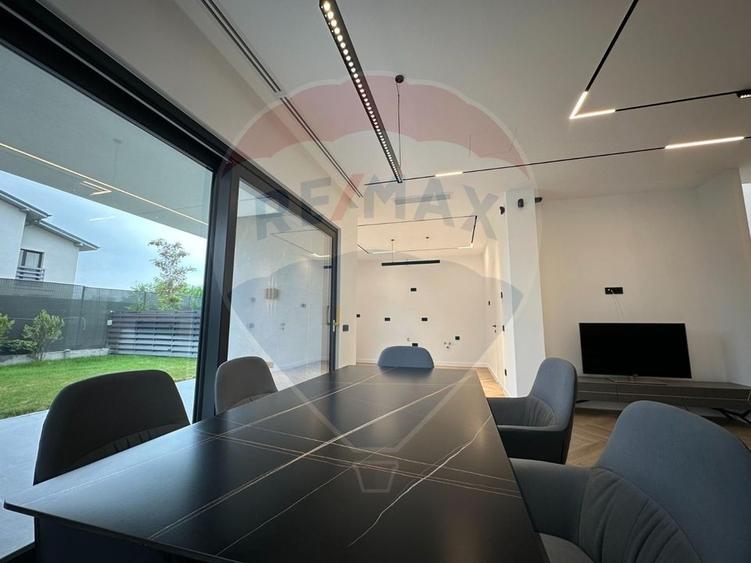 Vila moderna de inchiriat cu 5 camere, prima inchiriere - 11