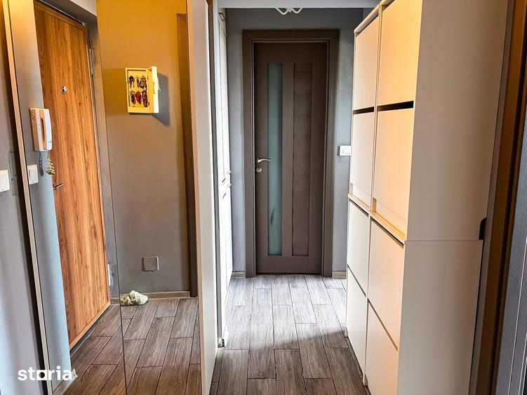 Apartament cu 2 camere decomandat în Central