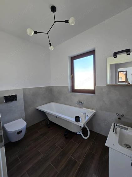 Casă cu 4 camere cu Teren 300 Mp în Giroc