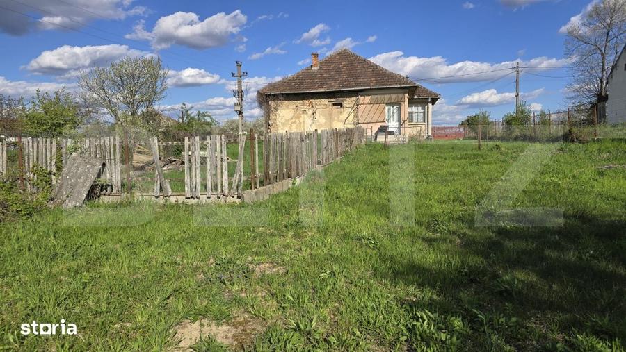 Casă cu 3 camere cu Teren 4600 Mp în Pir