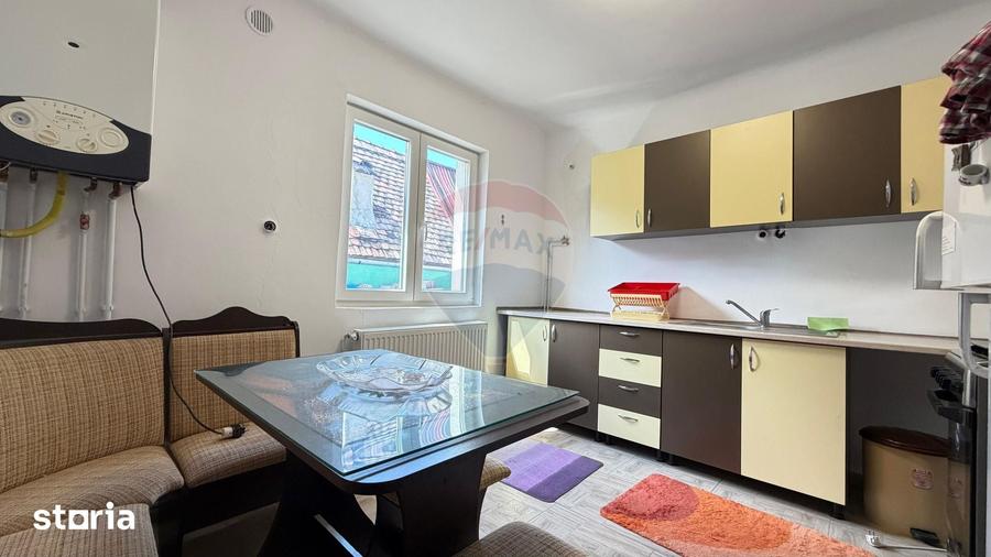 Casă cu 3 camere cu Teren 788 Mp în Central