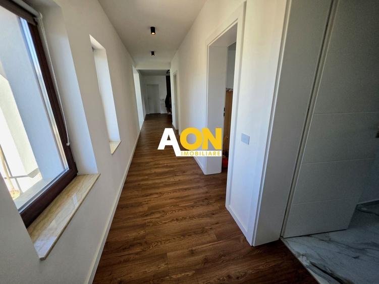 Casă individuală cu 3 camere cu Canalizare în Cetate