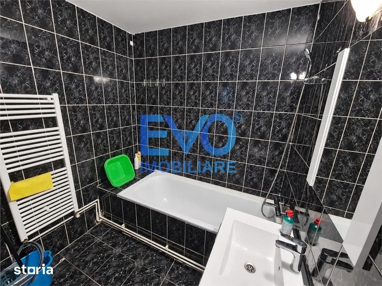 Apartament cu 3 camere decomandat în Nicolina