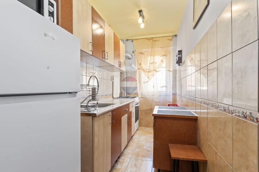 Apartament cu 2 camere semidecomandat în Romanilor