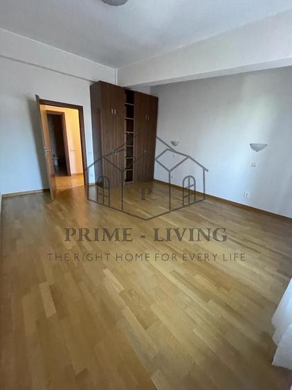 Apartament cu 4 camere decomandat, mobilat în Arcul de Triumf