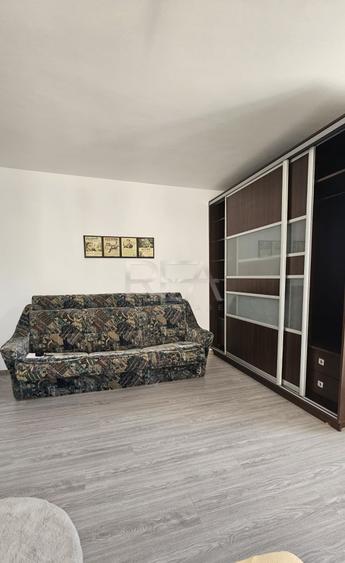 Garsonieră Splaiul Unirii decomandată, et. 3, an 1994, 41 mp - 2