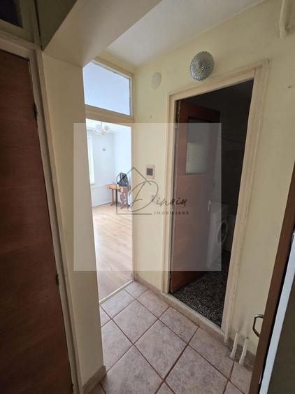 Apartament cu 2 camere decomandat în Crângași