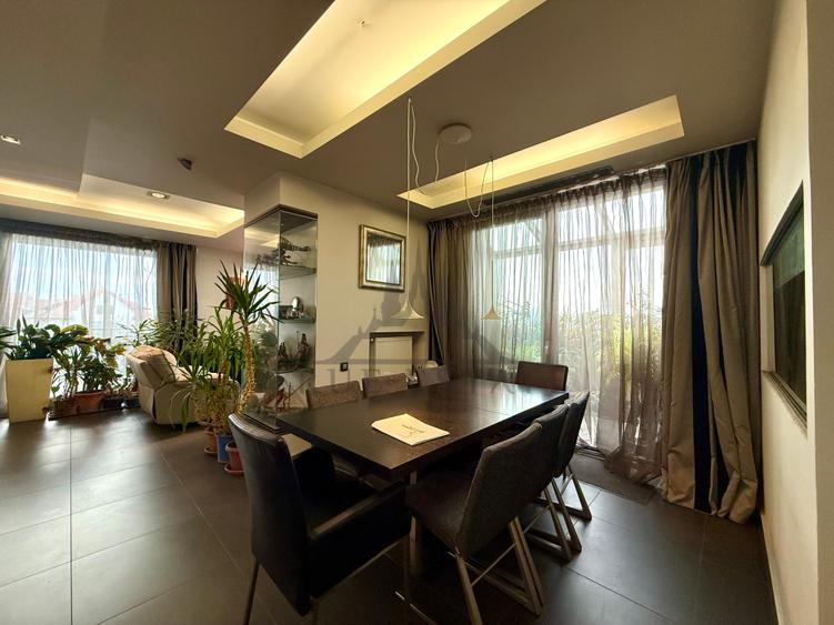 Apartament cu 5 camere decomandat, mobilat în Matei Voievod